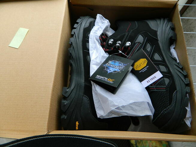 Sprzedam nowe buty Regatta