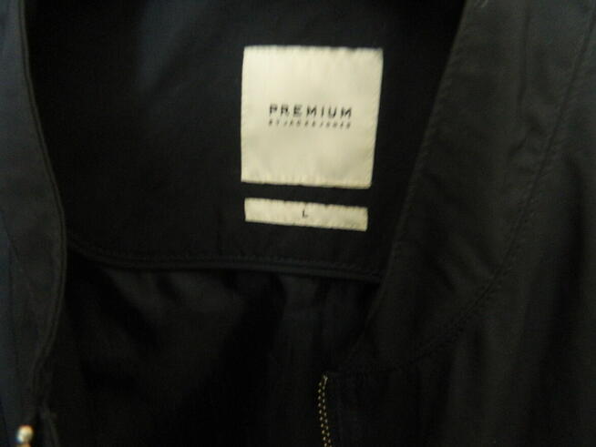 Sprzedam bomberkę Jack & Jones