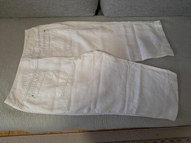 Spodenki damskie - rybaczki, białe, „Canda” do sprzedania