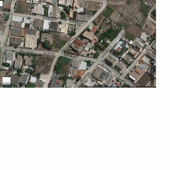 budynek skladajacy sie z 6 apartamentow wlochy morze