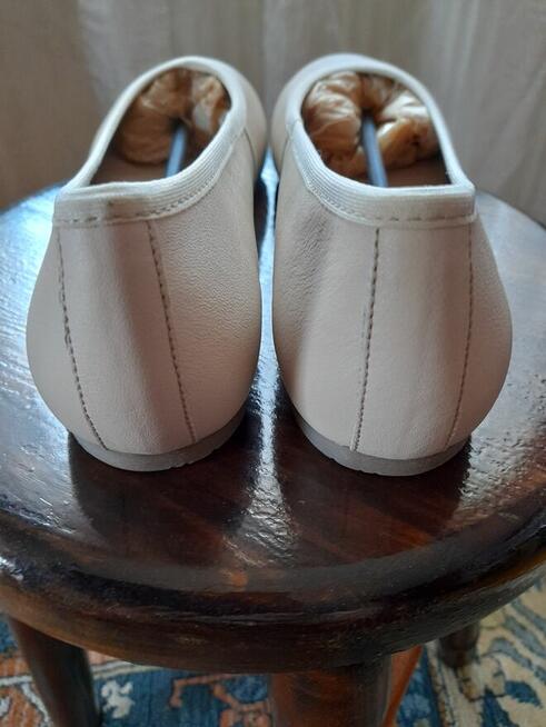 Baleriny beżowe Ryłko