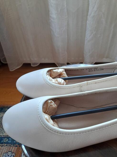 Baleriny beżowe Ryłko