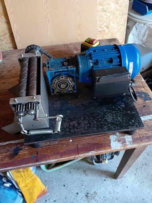 Sprzedam maszyne do ciecia tytoniu ,ziol