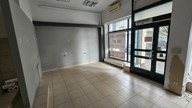 Do wynajęcia lokal handlowo-usługowy na Ursynowie