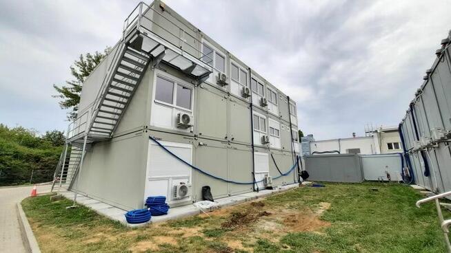 Zestaw kontenerów 3 kondygnacje 2,5x6m