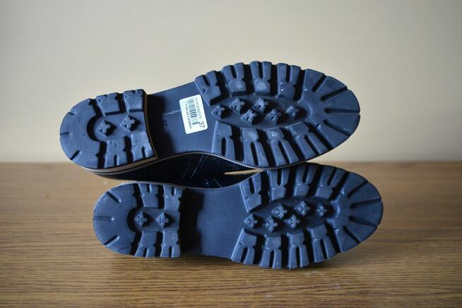 damskie buty 37 półbuty nieużywane na wąską stope