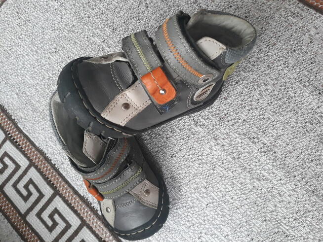 Skórzane buciki dla dziecka