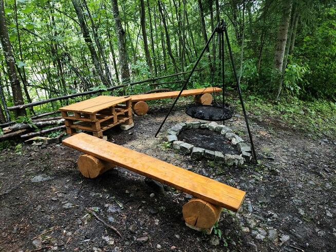 DOMEK POD ŻABIĄ STRUGĄ