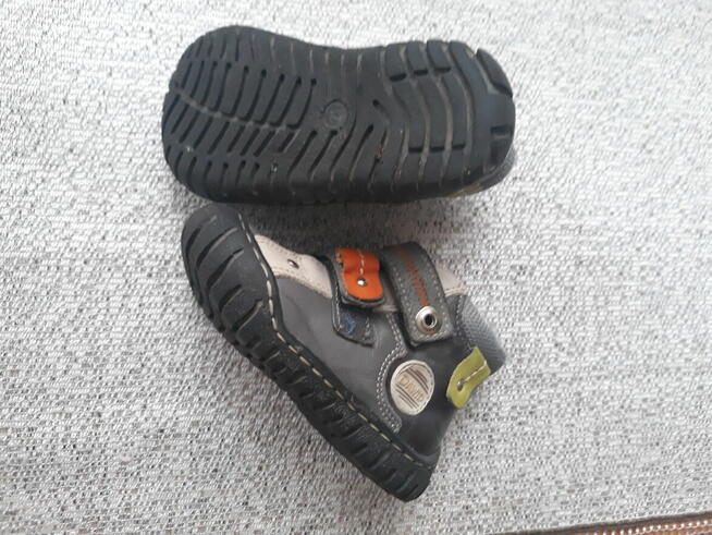 Skórzane buciki dla dziecka