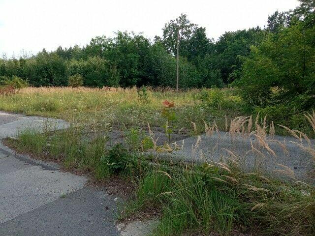 Sprzedam działkę z pozwoleniem na budowę