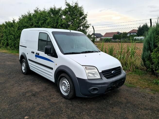 Ford Transit Connect Bezwypadkowy, Serwis ASO