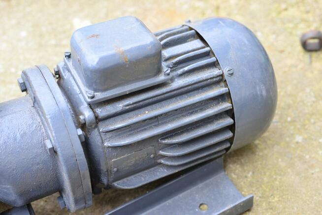 wciągarka budowlana wyciąg żuraw polski ze stelażem 380v