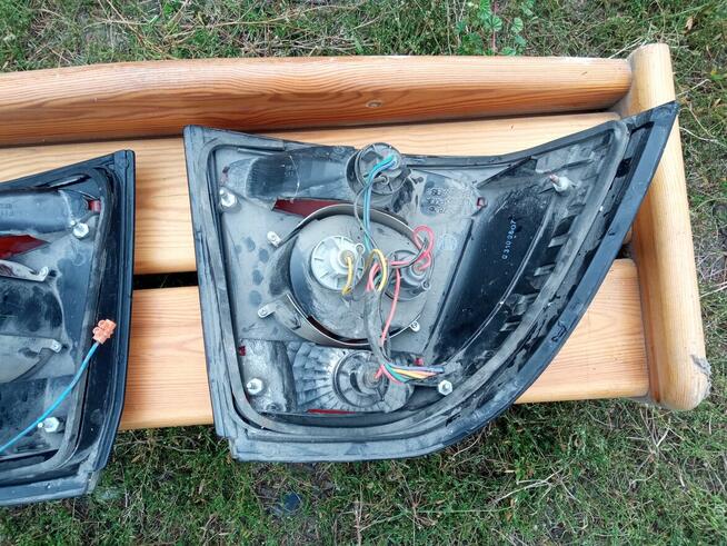 Lampy tylne Lexus chrom opel Vectra B sedan hachback