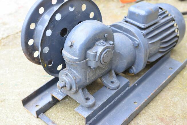 wciągarka budowlana wyciąg żuraw polski ze stelażem 380v