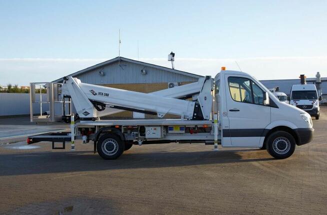 Podnośnik Koszowy Zwyżka 24 metry Gdynia Sopot Gdańsk