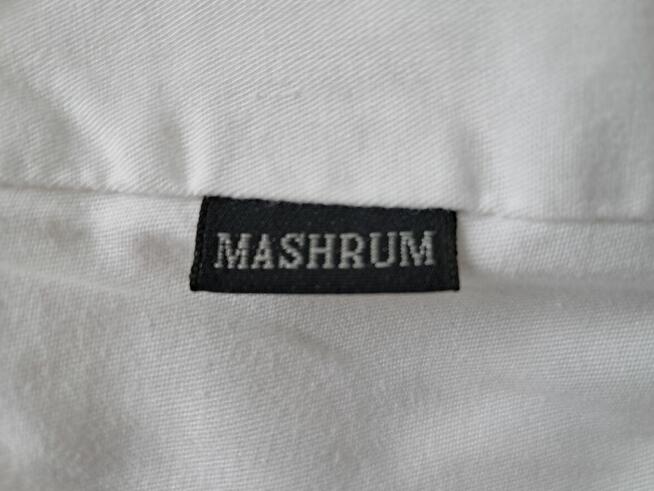 Spodenki damskie - rybaczki, białe, „Mashrum”