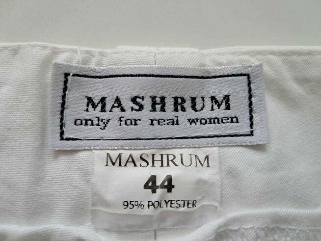 Spodenki damskie - rybaczki, białe, „Mashrum”