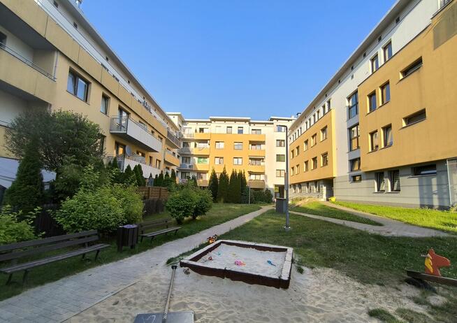 Apartament z Ogródkiem w dzielnicy Parkitka