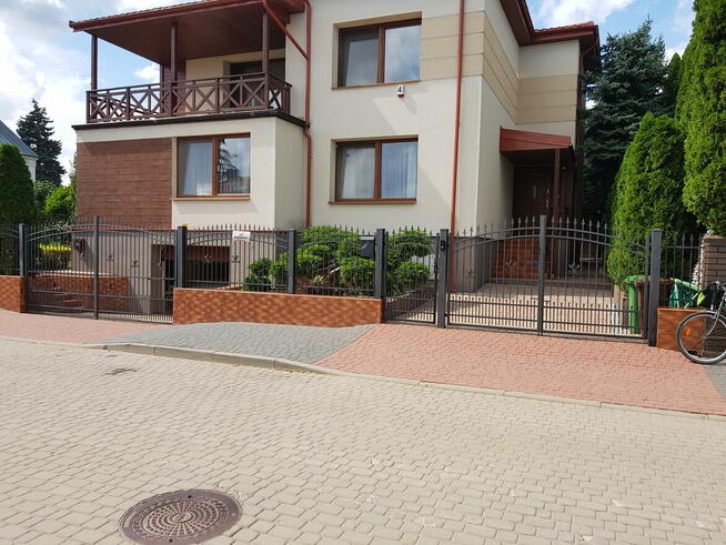 Pokoje komfortowe w domu-Centrum dla młodych osób /kursantów