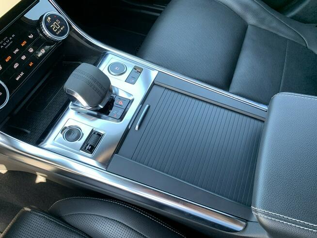 Jaguar XF 2.0 250 KM