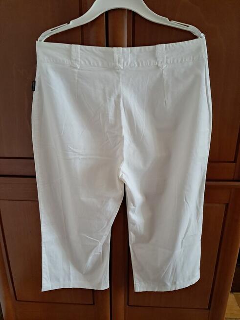 Spodenki damskie - rybaczki, białe, „Mashrum”