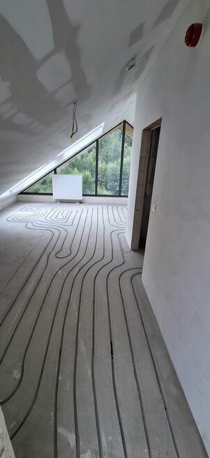 Frezowane Ogrzewanie Podłogowe w wylewkach