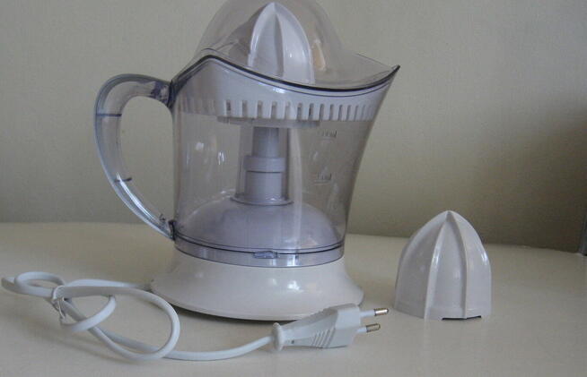 Elektryczna wyciskarka cytrusów