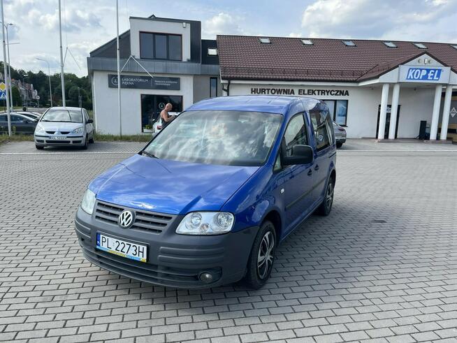 Volkswagen Caddy 1.6 Benzyna - 2005 rok - 7 osob - Hak