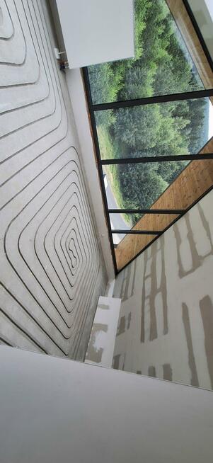 Frezowane Ogrzewanie Podłogowe w wylewkach