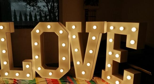 love napis led świetlny