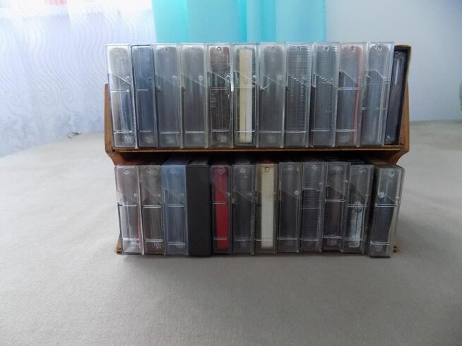 KOLEKCJA KASET MAGNETOFONOWYCH