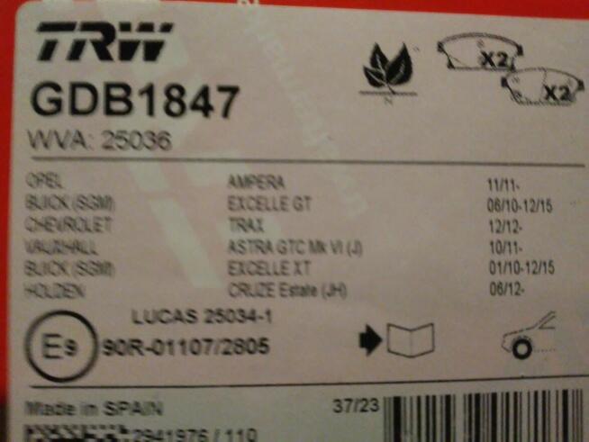 TRW tarcze i klocki obie osie astra j