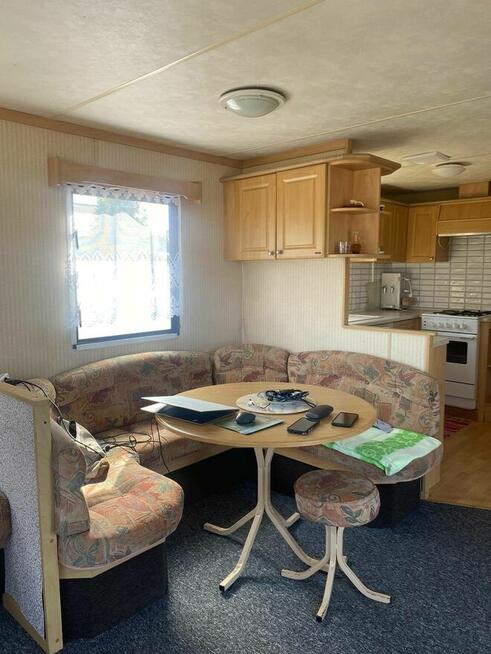 Działka z klimatyzowanym domkiem na 8 osób w Sasinie koło Łeby