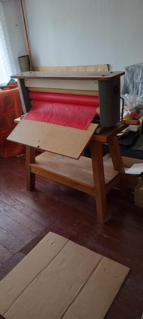 Magiel reczny z okresu PRL w dobrym stanie