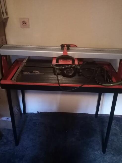 Sprzedam przecinarke do glazury.