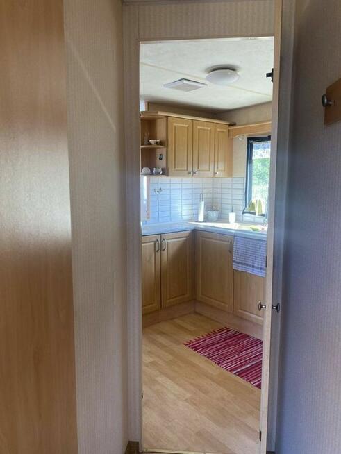 Działka z klimatyzowanym domkiem na 8 osób w Sasinie koło Łeby