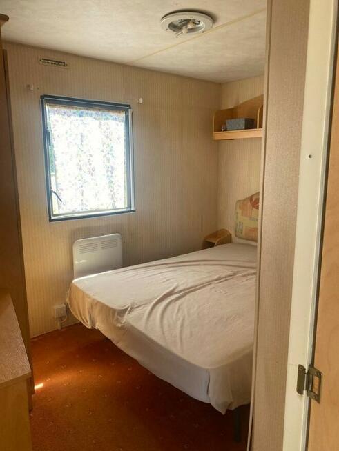 Działka z klimatyzowanym domkiem na 8 osób w Sasinie koło Łeby