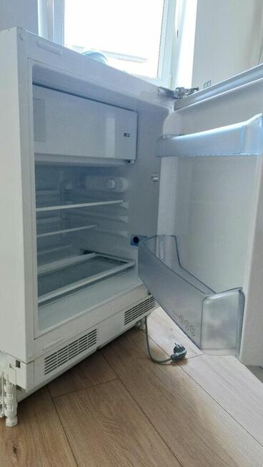 Lodówka podblatowa