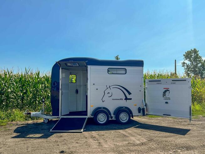 Przyczepa do koni aluminiowa Touring Cheval Liberte dmc 2600