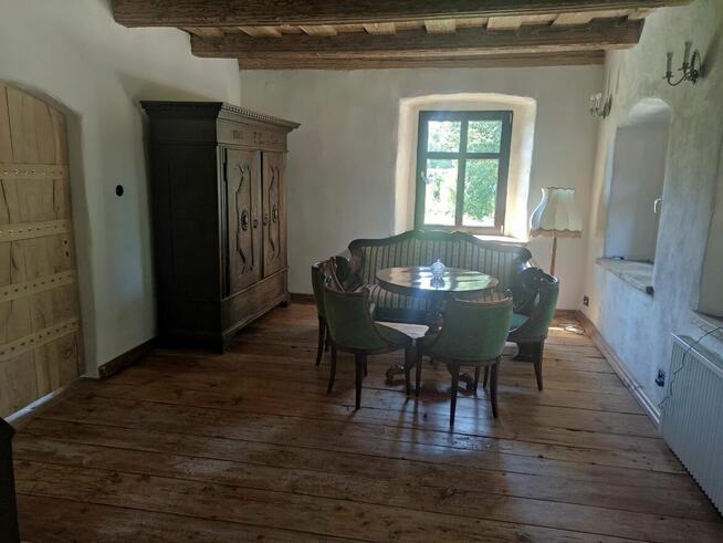 Duży dom pod salę weselną , konferencyjną lub cele mieszkaln