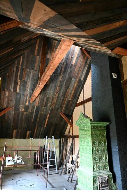 Duży dom pod salę weselną , konferencyjną lub cele mieszkaln