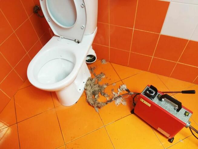 Pogotowie Kanalizacyjne 24h/7 - Hydraulik kompleksowo