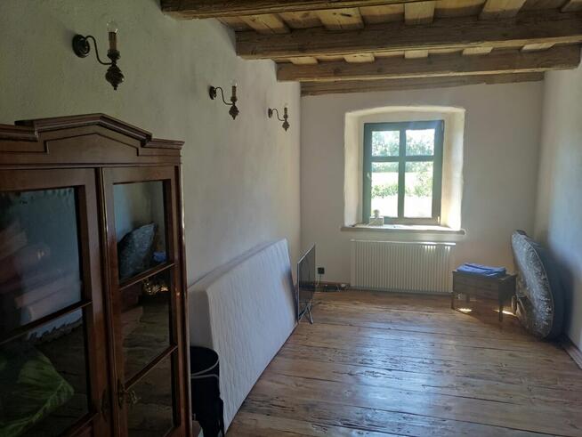 Duży dom pod salę weselną , konferencyjną lub cele mieszkaln