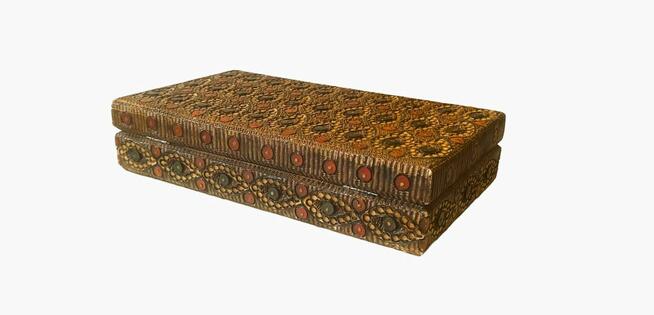 Drewniana szkatułka rękodzieło ludowe