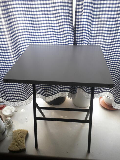 Stolik na gazety nowy blat