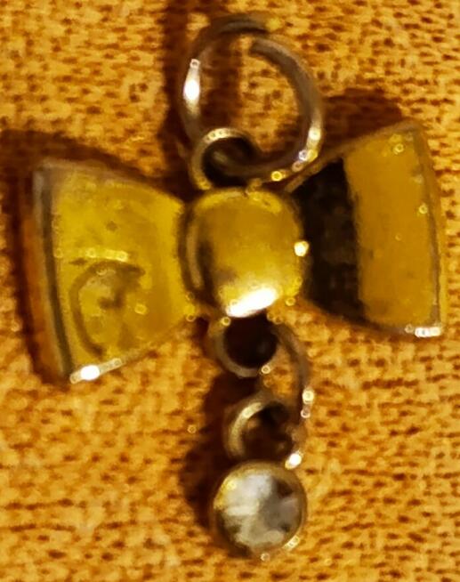 Wyprzedamy biżuterie , medale i różne AKCESORIA rytualne