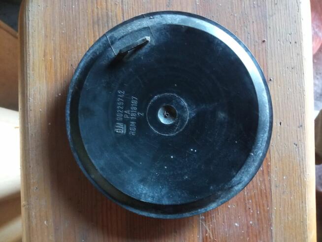 Osłona zaślepka górna zbiornika paliwa Opel Astra F