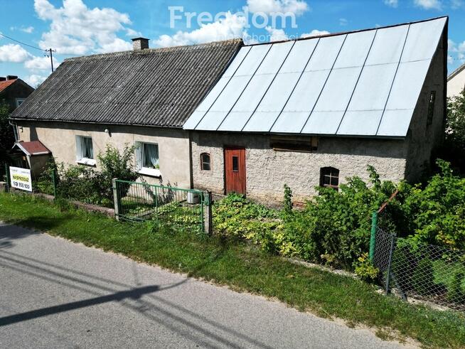 Dom w spokojnym, przyjaznym sąsiedztwie.