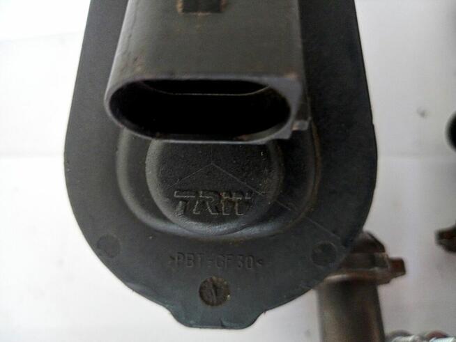 Zacisk Silniczek Hamulca TRW PASSAT B6 B7 CC Audi A6C6 A4 B8