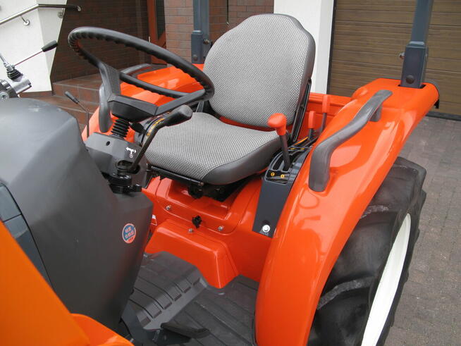 Mini traktorek Kubota KL23 4X4 23KM Ogrodniczy Nowy Ładowacz